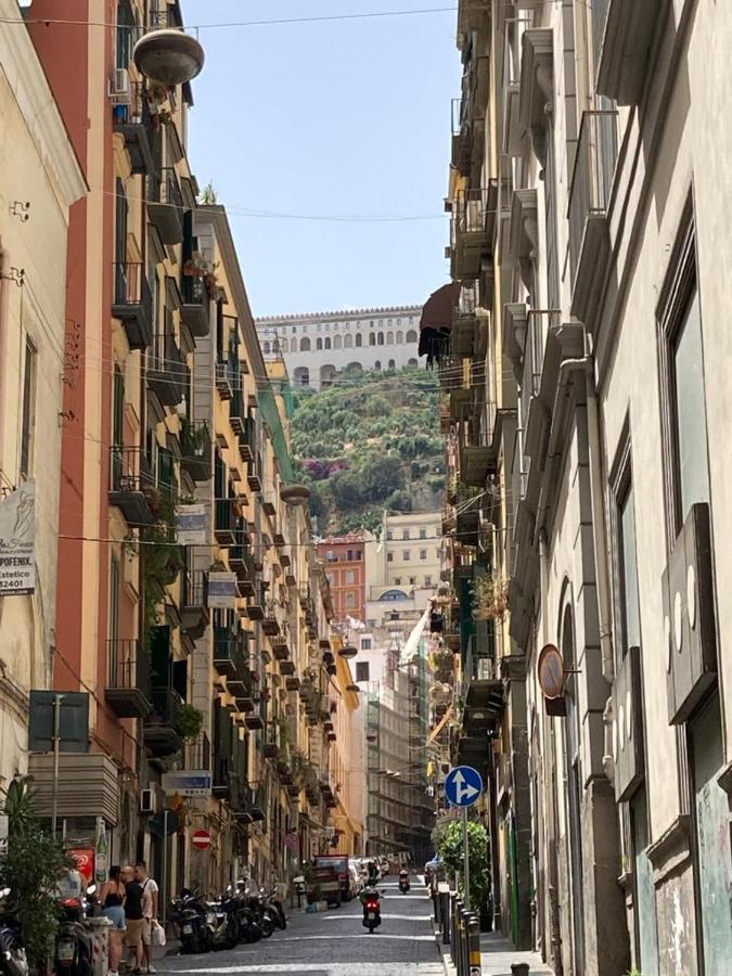 A Casa Di Nonna Ida, Nel Cuore Pulsante Di Napoli Екстер'єр фото