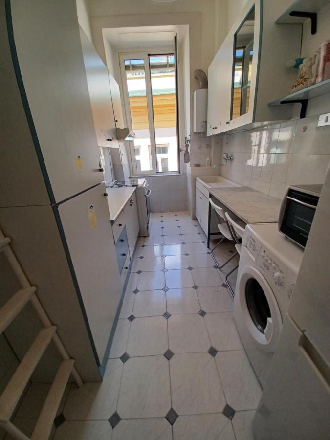 A Casa Di Nonna Ida, Nel Cuore Pulsante Di Napoli Екстер'єр фото